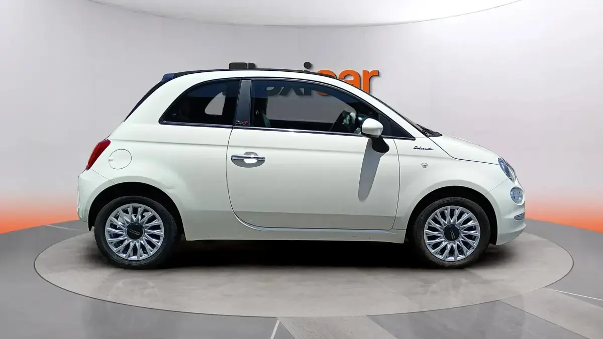 Usado Fiat 500 Dolcevita 71 CV (52 kW) 2022 Blanco Descapotable