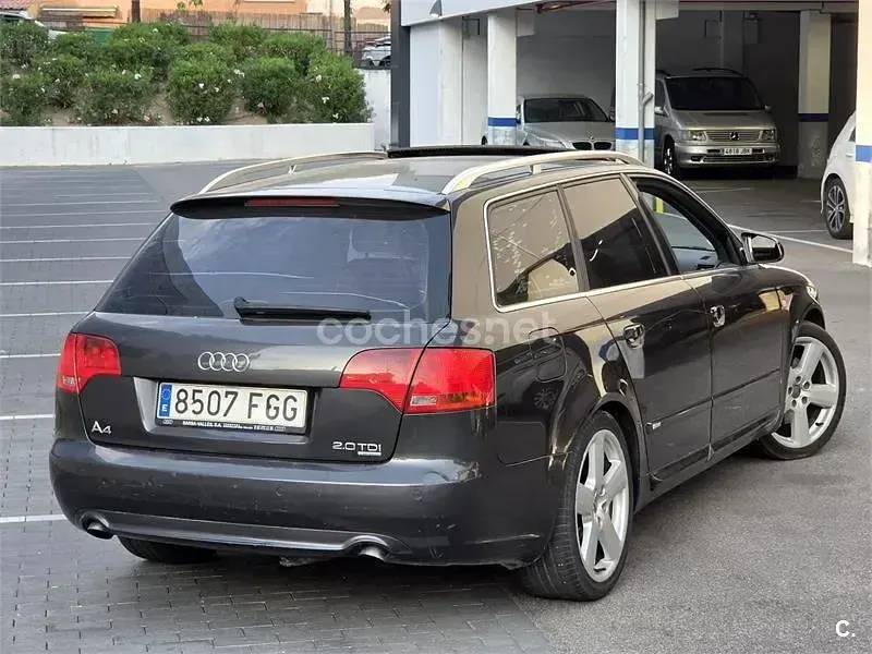 Usado Audi A4 S-Line 170 CV (125 kW) 2007 Negro Familiar