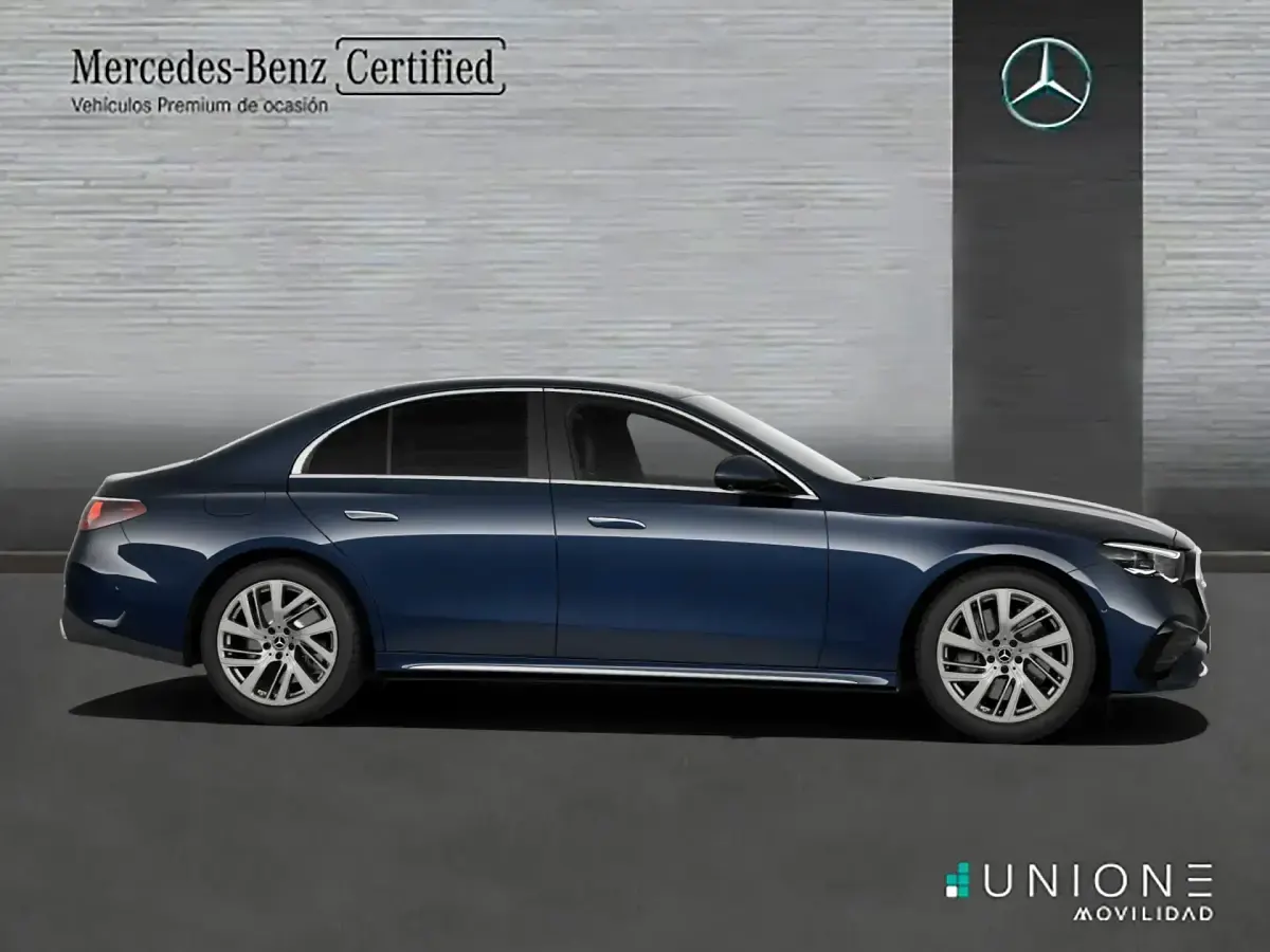 Nuevo Mercedes E300 106 CV (77 kW) 2026 Azul Berlina