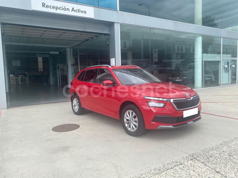 Rojo Usado 2022 Skoda Kamiq Ambition SUV | 20.490 € (Un poco caro) - Imagen 1/4