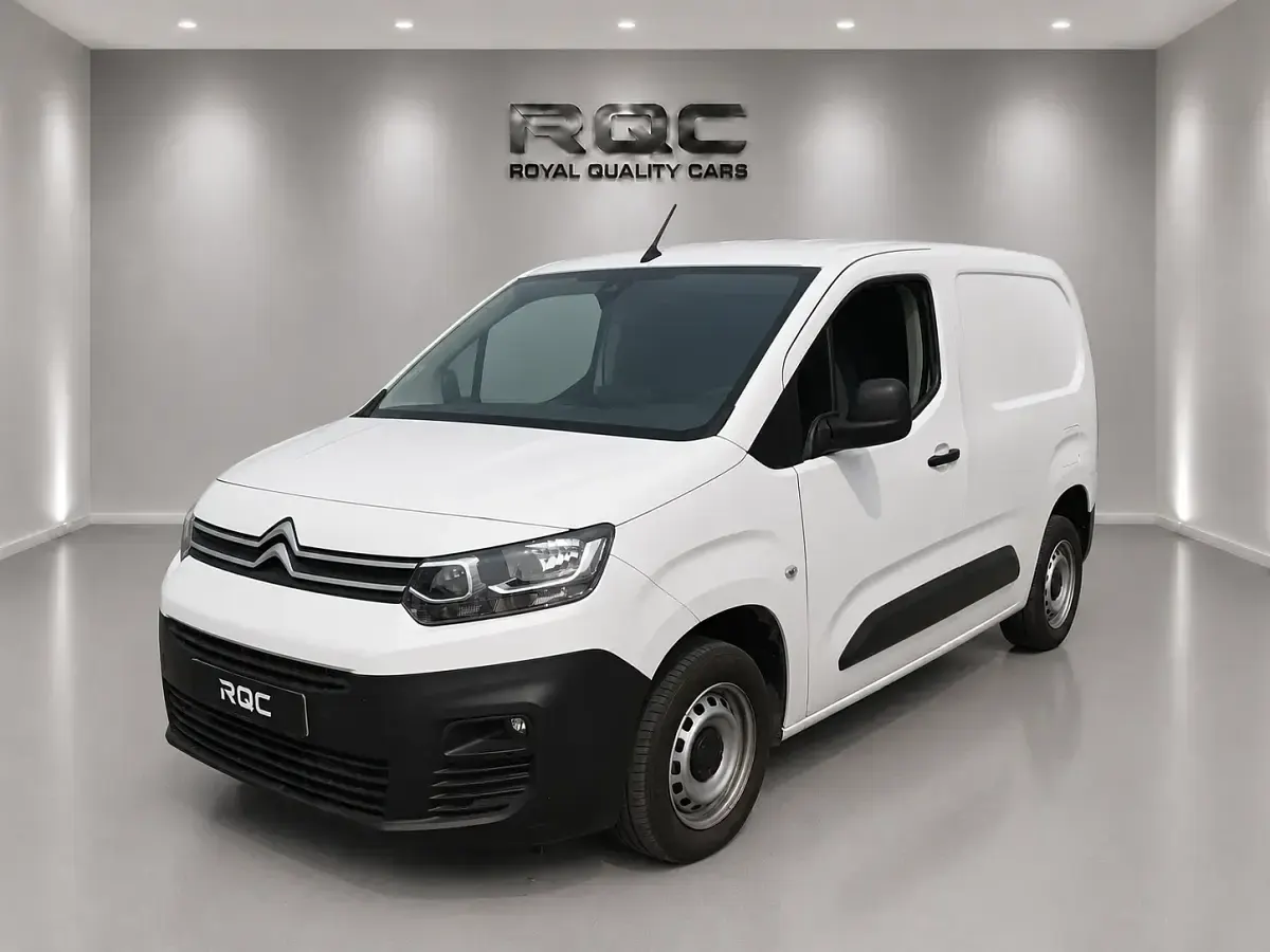 Usado Citroën Berlingo 100 CV (73 kW) 2022 Blanco Monovolumen