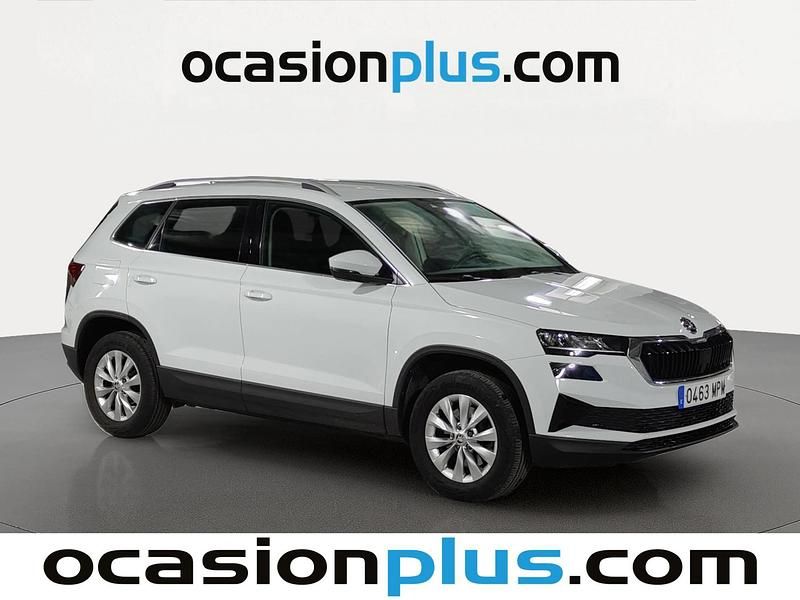 Usado Skoda Karoq Selection 116 CV (85 kW) 2024 Blanco SUV