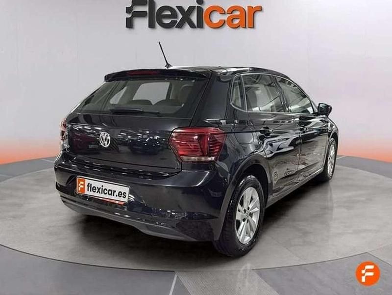 Usado VW Polo Advance 95 CV (69 kW) 2018 Negro Utilitario