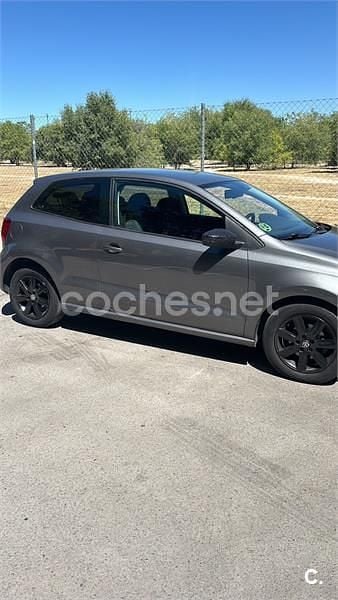 Usado VW Polo Sport 90 CV (66 kW) 2010 Gris / plata Utilitario