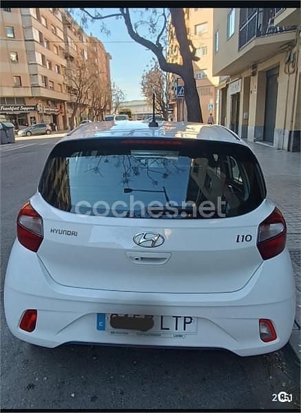 Usado Hyundai i10 67 CV (49 kW) 2021 Blanco Utilitario