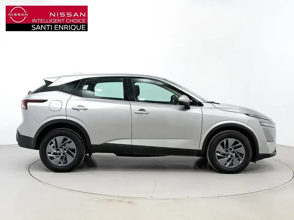 Usado Nissan Qashqai Acenta 140 CV (102 kW) 2022 Gris SUV