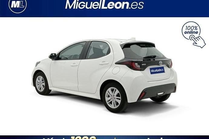 Usado Toyota Yaris Hybrid Active 115 CV (84 kW) 2022