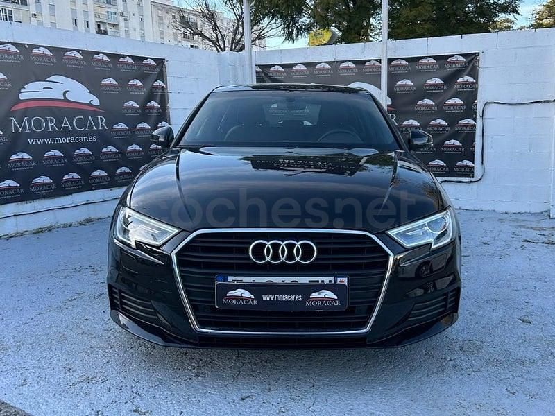 Usado Audi A3 116 CV (85 kW) 2019 Negro Berlina
