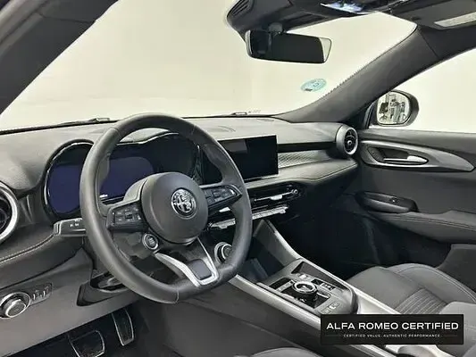 Usado Alfa Romeo Tonale Sprint 131 CV (96 kW) 2025 Negro SUV