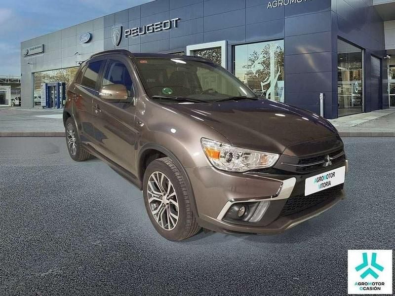 Usado Mitsubishi ASX Motion 117 CV (86 kW) 2018 Marrón SUV