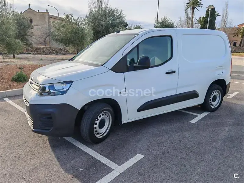 Usado Citroën e-Berlingo Live 102 CV (75 kW) 2021 Blanco Monovolumen