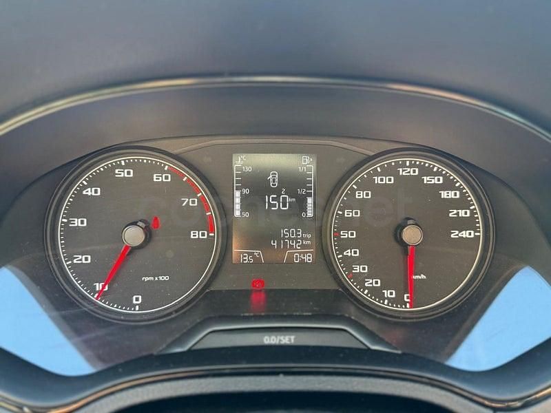 Usado Seat Ibiza CONNECT 75 CV (55 kW) 2018 Negro Utilitario