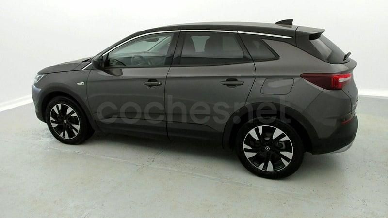 Usado Opel Grandland X Ultimate 224 CV (164 kW) 2021 Gris / plata SUV