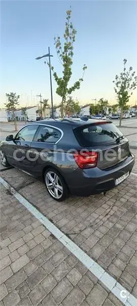 Usado BMW 118 M Sport 143 CV (105 kW) 2012 Gris / plata Utilitario
