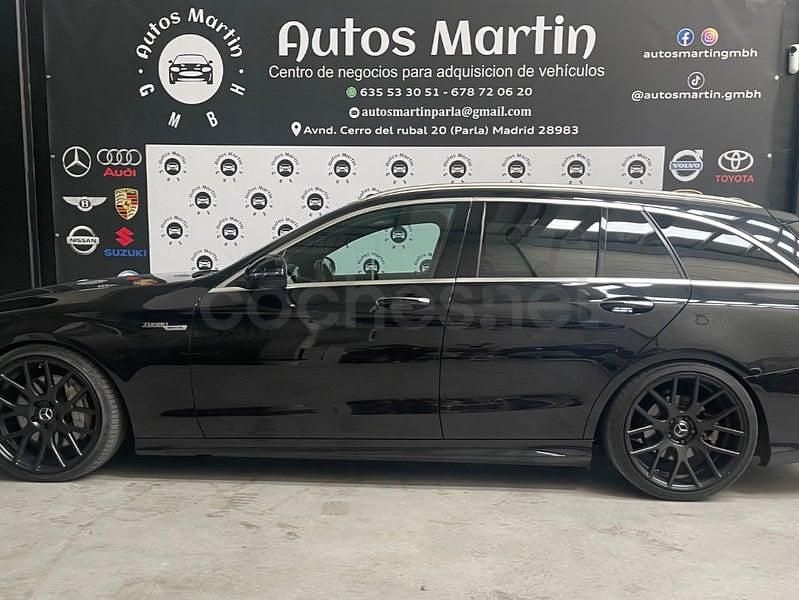 Usado Mercedes C250 AMG line 204 CV (150 kW) 2016 Negro Familiar