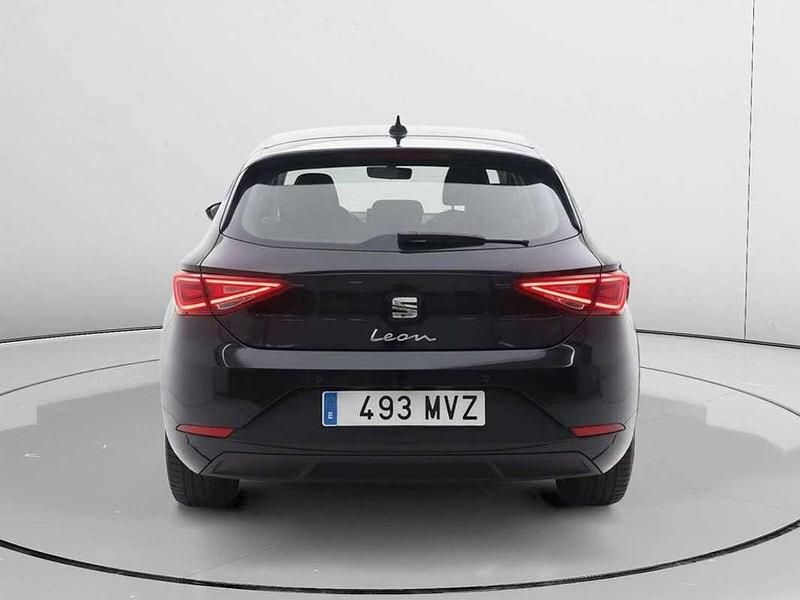Usado Seat Leon Style 117 CV (86 kW) 2024 Negro Utilitario