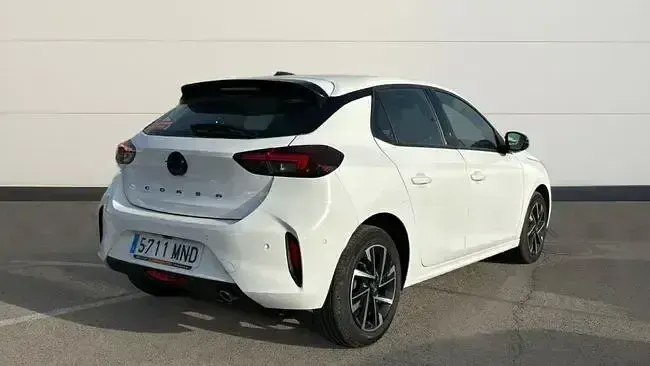 Usado Opel Corsa 100 CV (73 kW) 2024 Blanco Utilitario