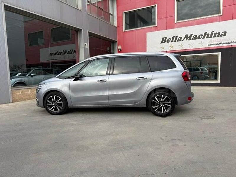 Usado Citroën C4 SpaceTourer Shine 130 CV (95 kW) 2022 Gris / plata Monovolumen