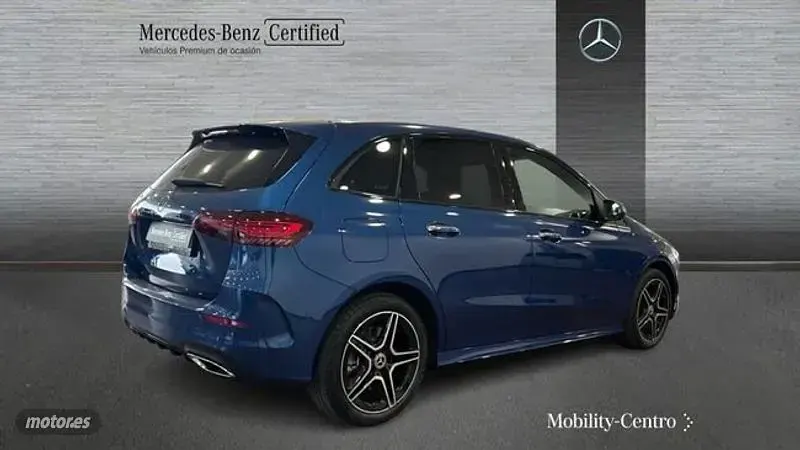 Usado Mercedes B250 217 CV (159 kW) 2025 Azul Utilitario