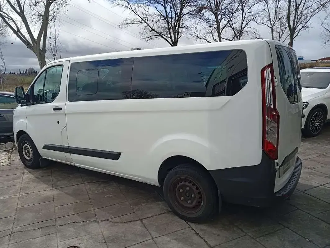 Usado Ford Transit Custom Trend 101 CV (74 kW) 2015 Blanco Familiar