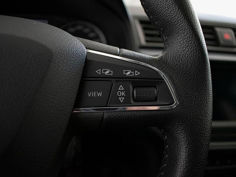 Usado Seat Arona Ecomotive 116 CV (85 kW) 2020 Azul SUV