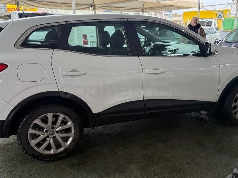 Usado Renault Kadjar Zen 115 CV (84 kW) 2021 Blanco SUV