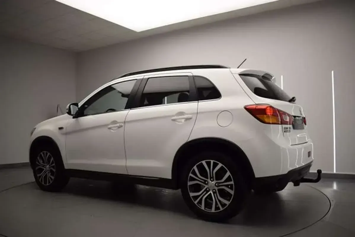Usado Mitsubishi ASX Motion 114 CV (83 kW) 2016 Blanco SUV