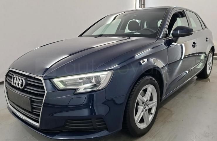 Usado Audi A3 Business 116 CV (85 kW) 2020 Azul