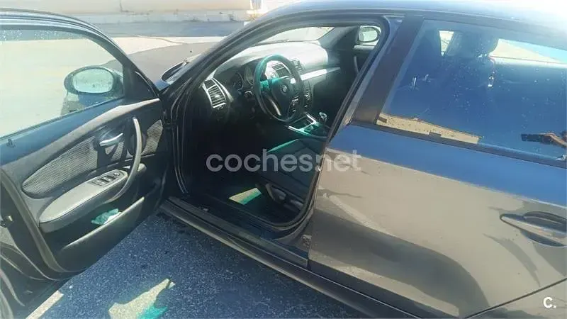 Usado BMW 118 122 CV (89 kW) 2007 Azul Utilitario