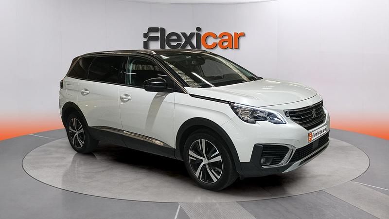 Usado Peugeot 5008 Allure 131 CV (96 kW) 2020 Blanco SUV