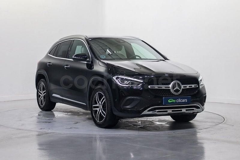 Usado Mercedes GLA200 150 CV (110 kW) 2022 Negro SUV