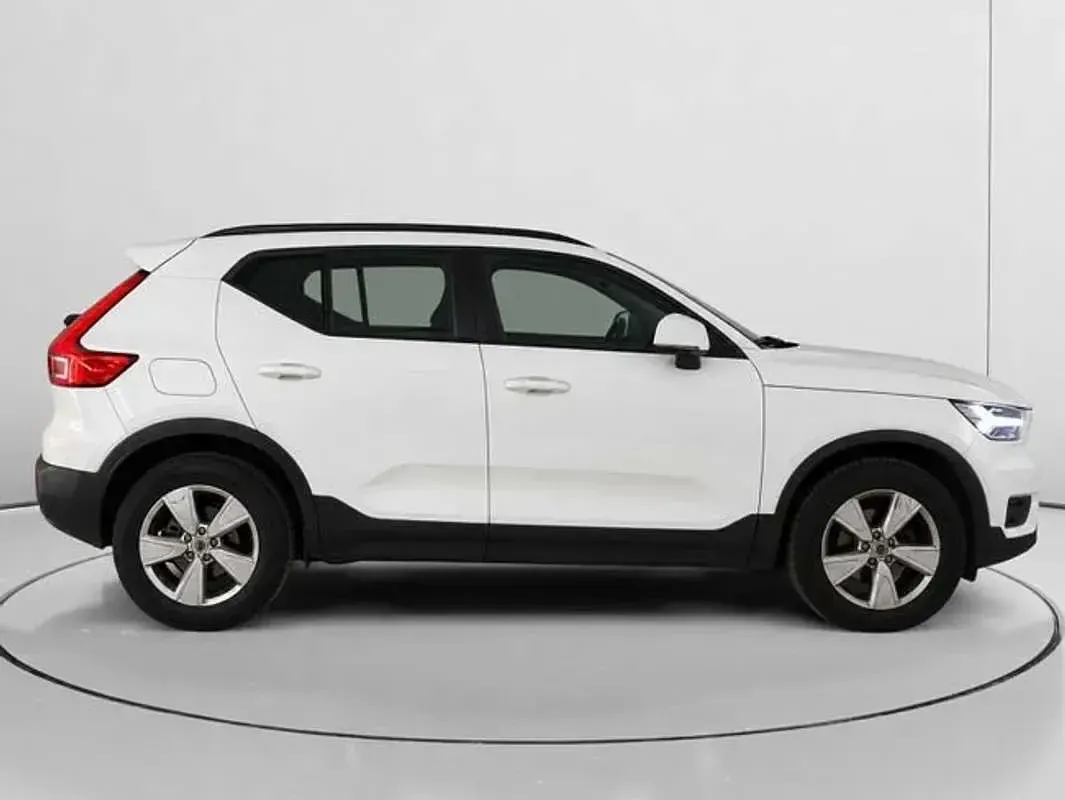 Usado Volvo XC40 163 CV (119 kW) 2019 Blanco SUV
