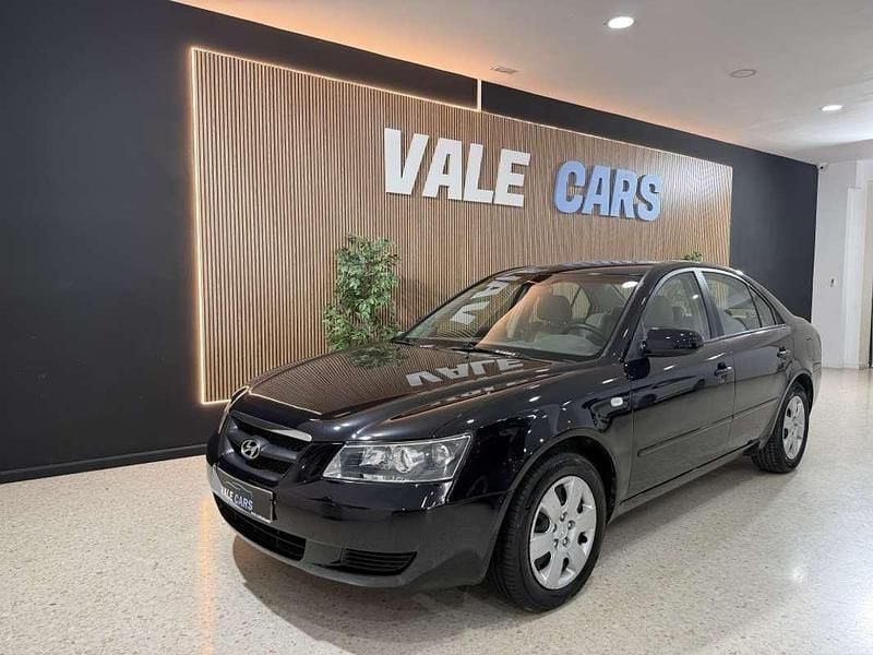 Usado Hyundai Sonata Style 140 CV (102 kW) 2007 Burdeos Berlina