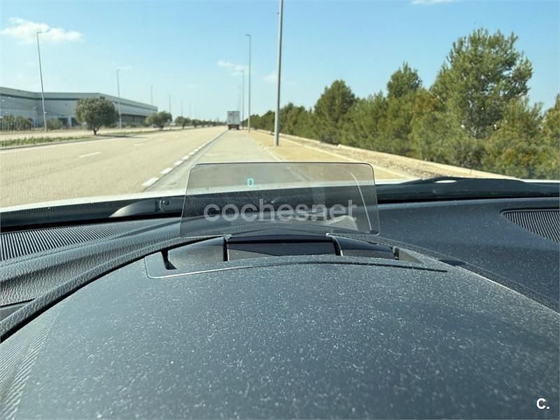 Usado Mazda 3 Luxury 150 CV (110 kW) 2014 Blanco Berlina