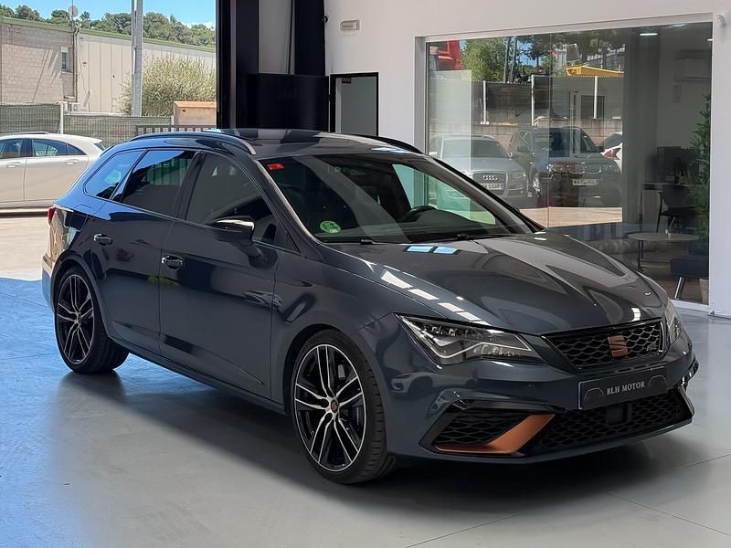 Usado Seat Leon ST CUPRA 300 CV (220 kW) 2019 Azul Familiar
