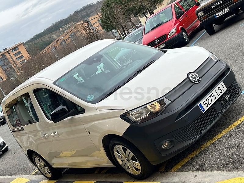 Usado VW Caddy 122 CV (89 kW) 2021 Blanco Monovolumen