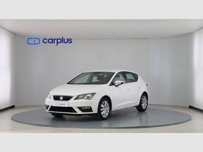 Blanco (suave) Usado 2019 Seat Leon Reference Utilitario | 14.890 € (Precio justo) - Imagen 1/4