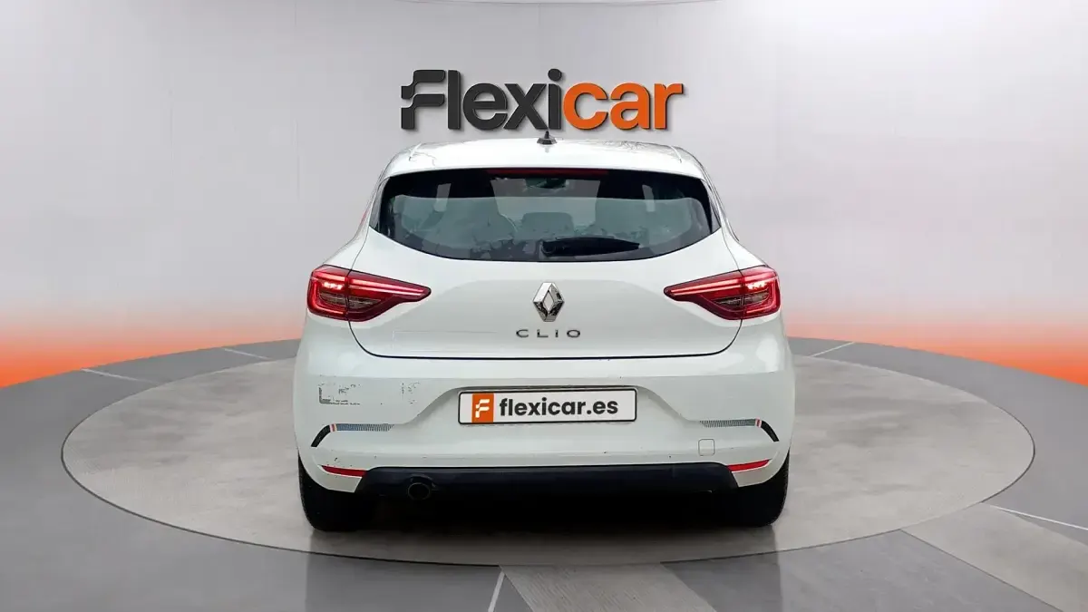 Usado Renault Clio V LIMITED 90 CV (66 kW) 2021 Blanco Berlina