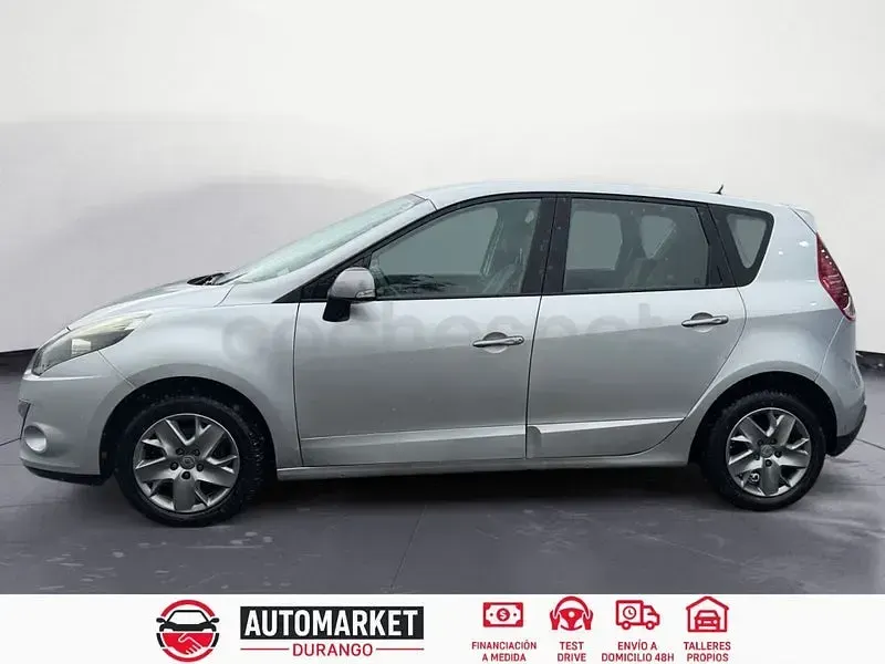 Usado Renault Scénic III Dynamique 110 CV (80 kW) 2011 Gris / plata Monovolumen