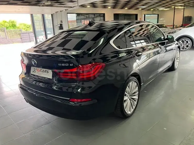 Usado BMW 520 190 CV (139 kW) 2016 Negro Berlina