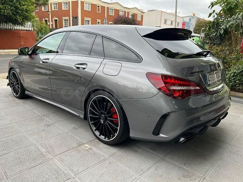 Usado Mercedes CLA45 AMG Shooting Brake 381 CV (280 kW) 2017 Gris / plata Familiar