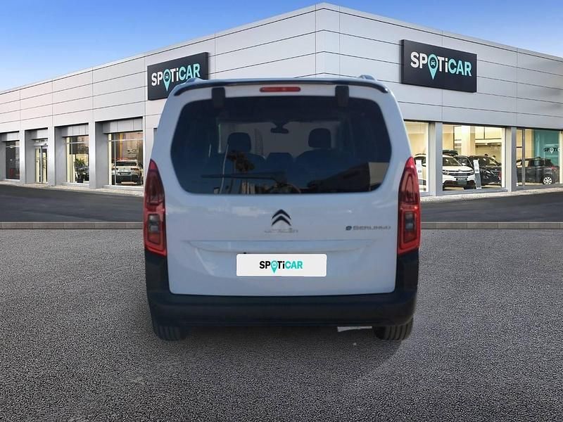 Usado Citroën Berlingo Shine 100 kW (136 CV) 2023 Blanco Monovolumen