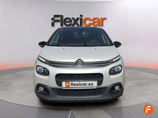 Usado Citroën C3 Feel 110 CV (80 kW) 2019 Beige Utilitario
