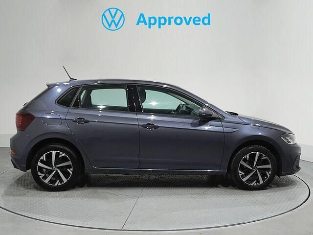Usado VW Polo Life 95 CV (69 kW) 2021 Gris Utilitario