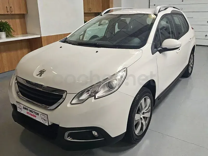 Usado Peugeot 2008 Allure 115 CV (84 kW) 2014 Blanco SUV
