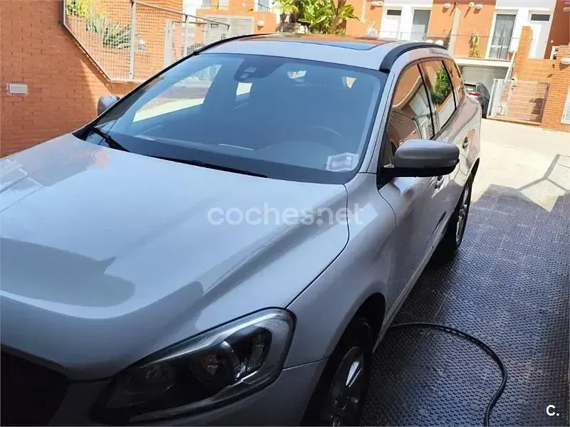 Usado Volvo XC60 Momentum 150 CV (110 kW) 2017 Blanco SUV