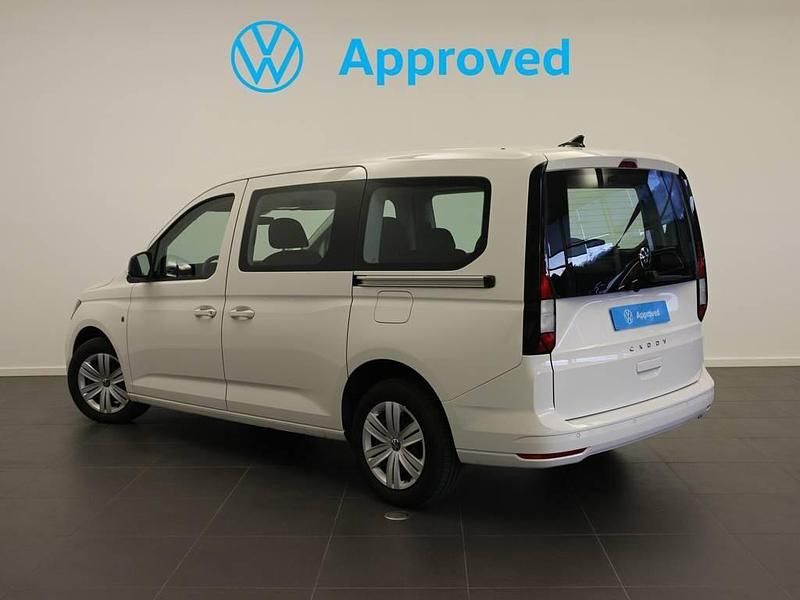 Usado VW Caddy Maxi 116 CV (85 kW) 2025 Blanco Monovolumen