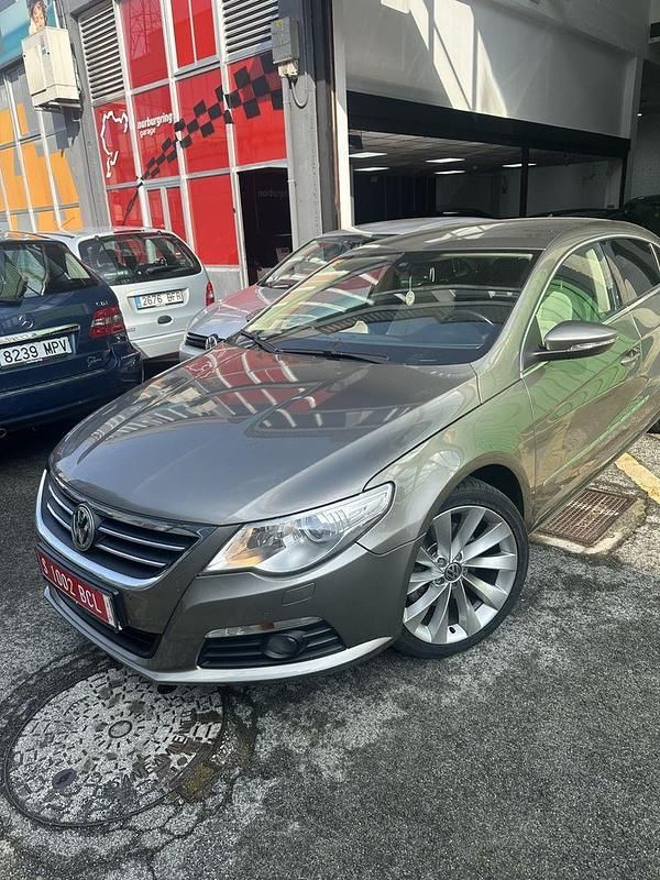 Usado VW Passat 170 CV (125 kW) 2009 Marrón