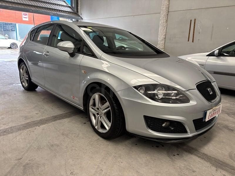 Usado Seat Leon Copa 105 CV (77 kW) 2012 Gris / plata Berlina