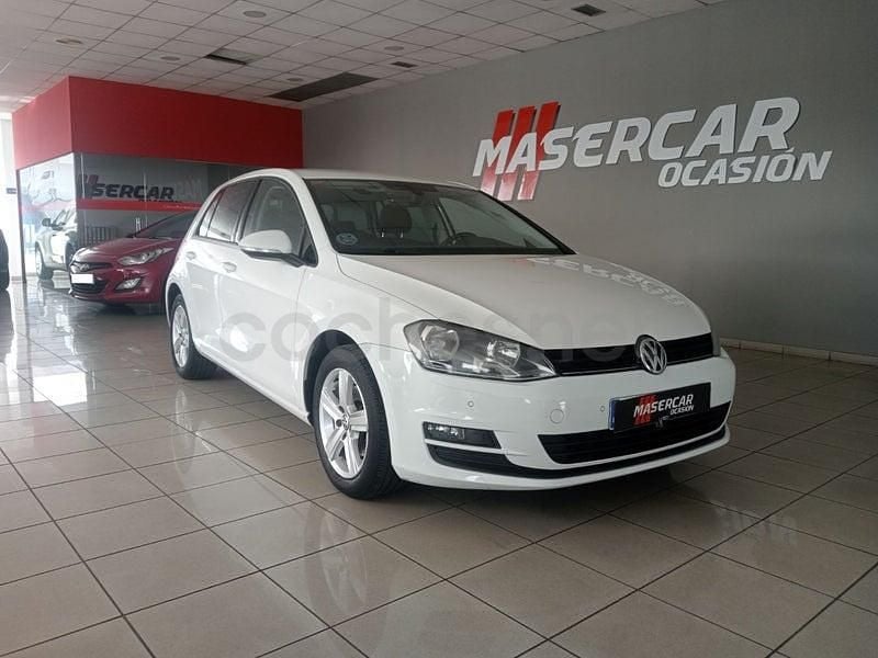 Usado VW Golf VII Advance 125 CV (91 kW) 2017 Blanco Berlina